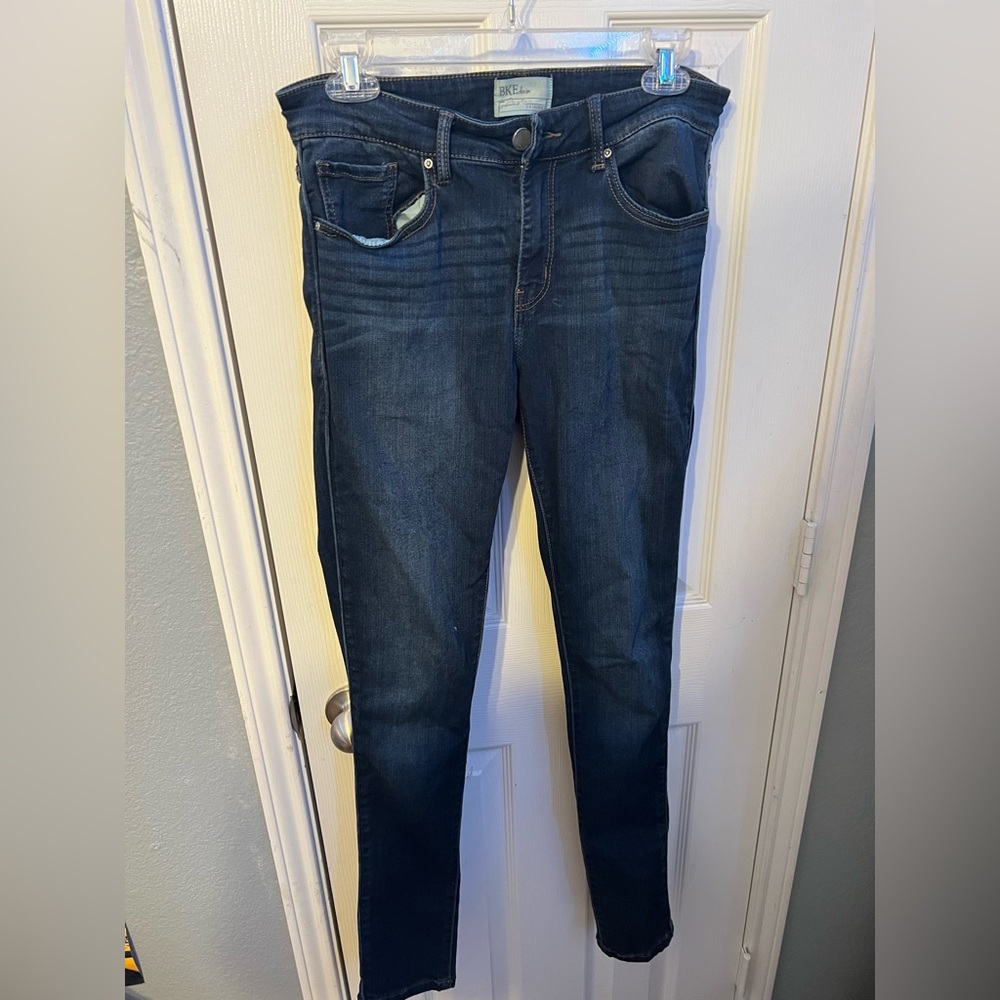 Buckle denim- payton skinny jeans. Size 28L